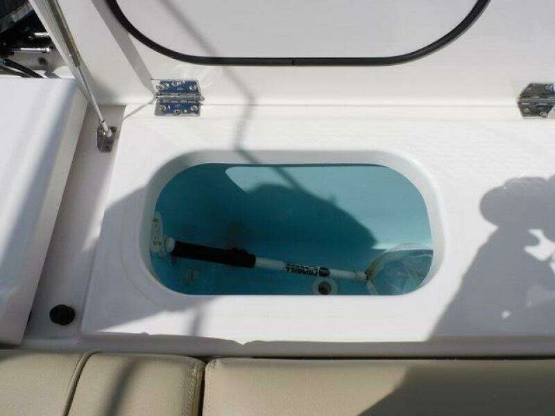 32ft Pursuit Yacht For Sale