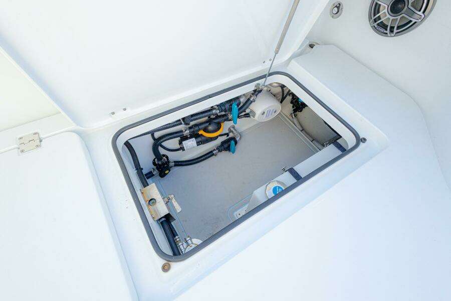 29ft Freeman Yacht For Sale