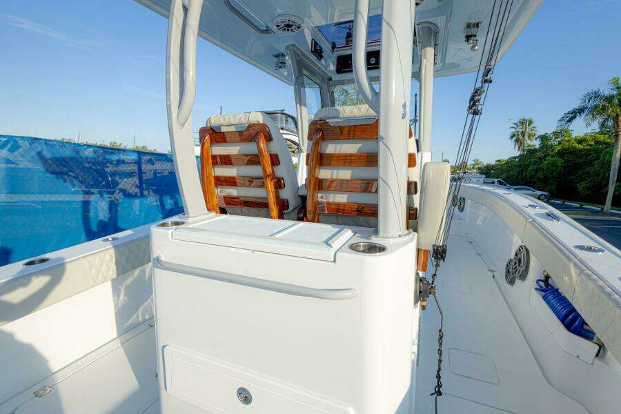 29ft Freeman Yacht For Sale