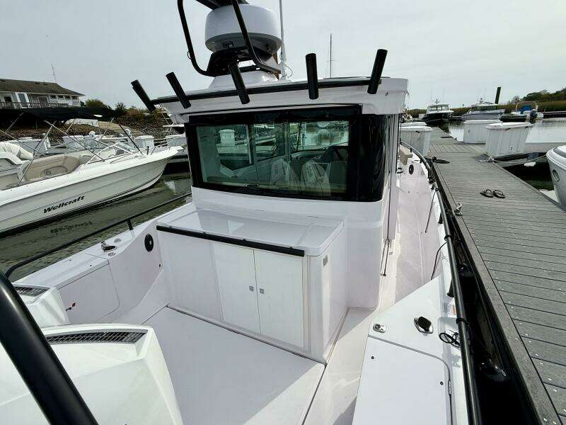 Macchina 28ft Axopar Yacht For Sale
