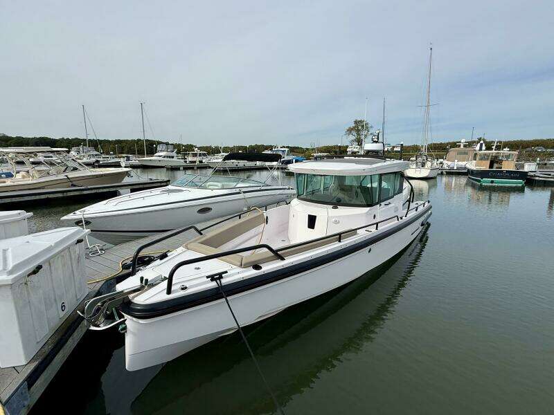 Macchina 28ft Axopar Yacht For Sale