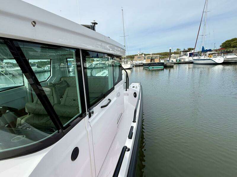 Macchina 28ft Axopar Yacht For Sale