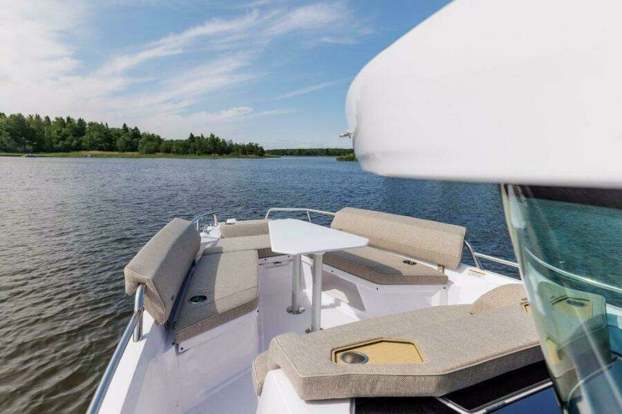 260455 29ft Axopar Yacht For Sale