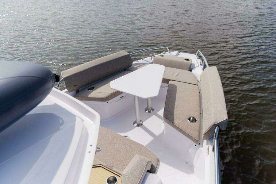 260455 29ft Axopar Yacht For Sale