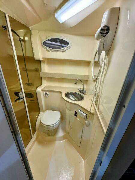 34ft Rinker Yacht For Sale