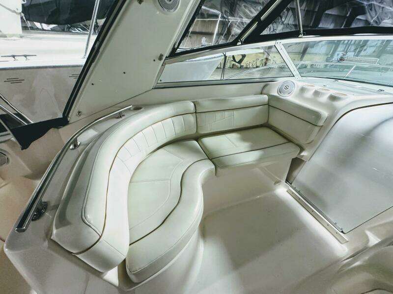 34ft Rinker Yacht For Sale