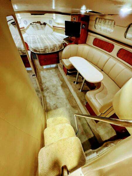 34ft Rinker Yacht For Sale