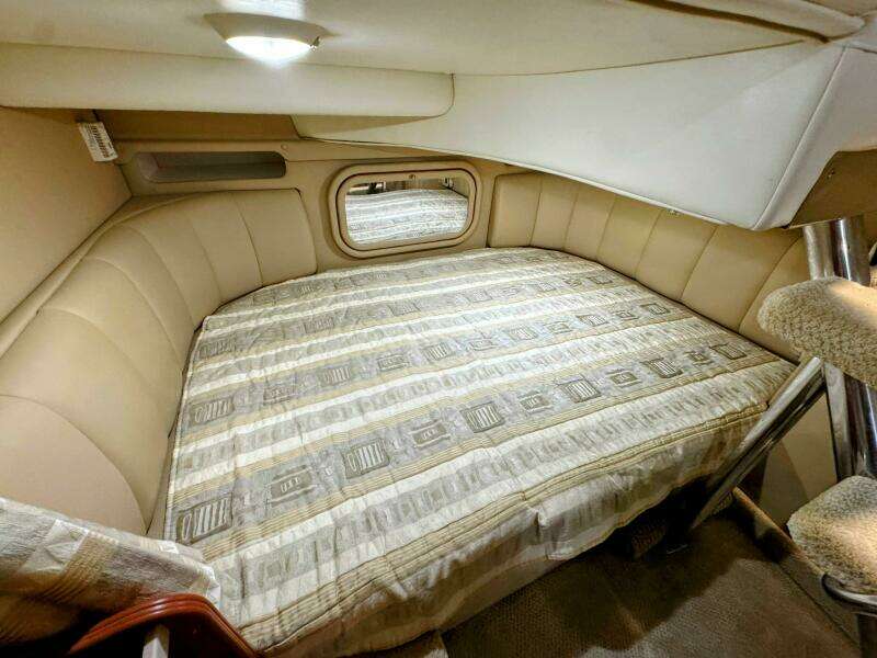 34ft Rinker Yacht For Sale