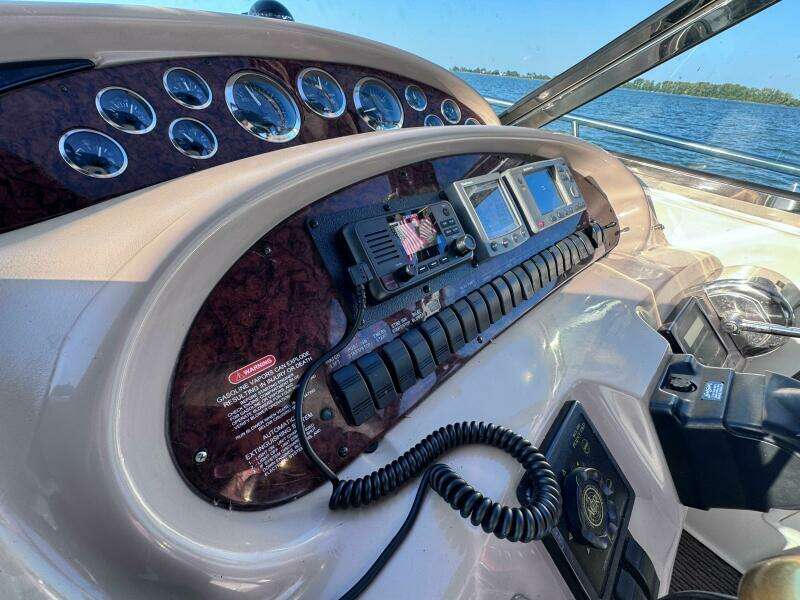 38ft Sea Ray Yacht For Sale