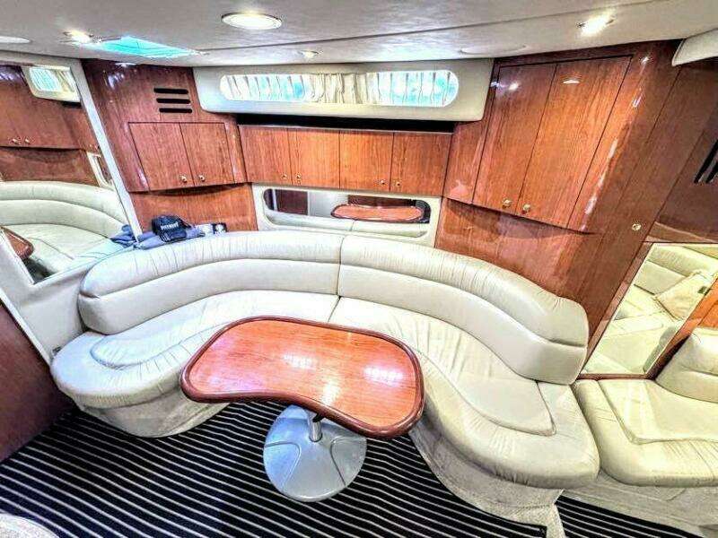 38ft Sea Ray Yacht For Sale