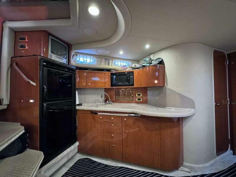 38ft Sea Ray Yacht For Sale