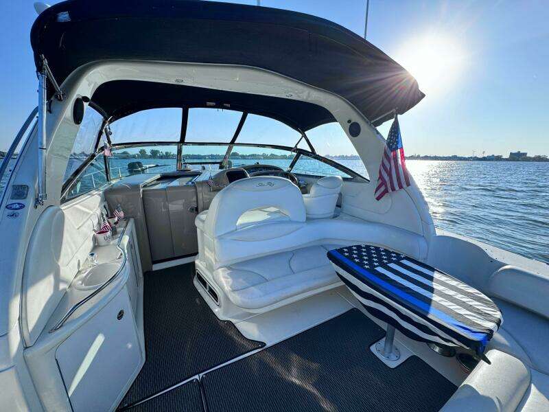 38ft Sea Ray Yacht For Sale