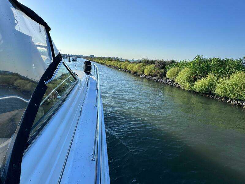 38ft Sea Ray Yacht For Sale