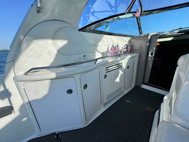 38ft Sea Ray Yacht For Sale