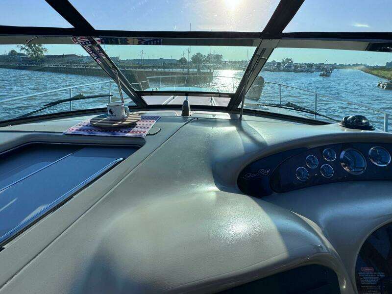 38ft Sea Ray Yacht For Sale