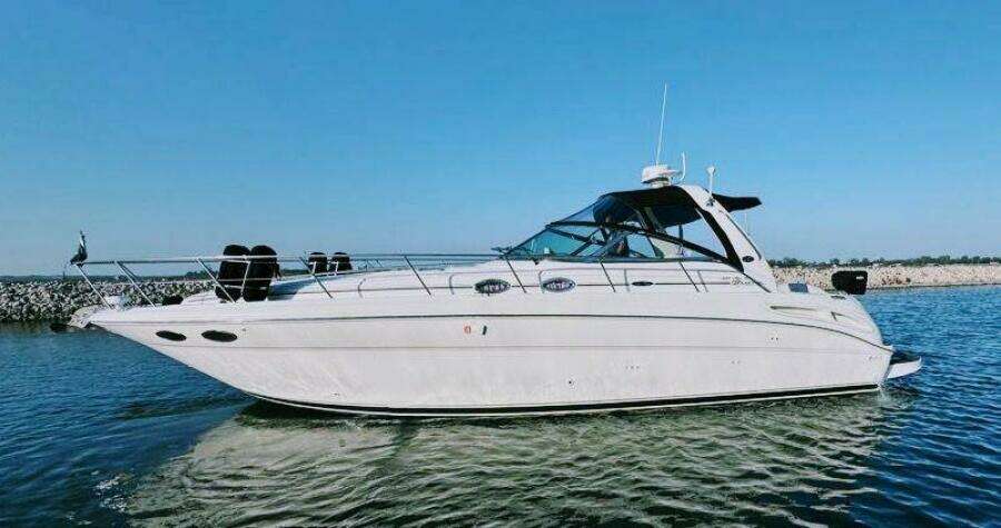 38ft Sea Ray Yacht For Sale