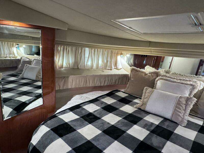 38ft Sea Ray Yacht For Sale