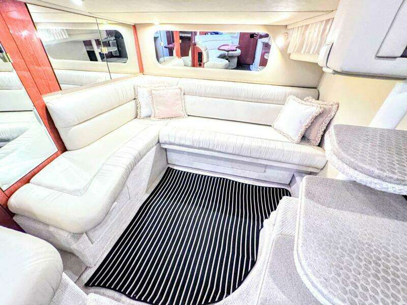 38ft Sea Ray Yacht For Sale