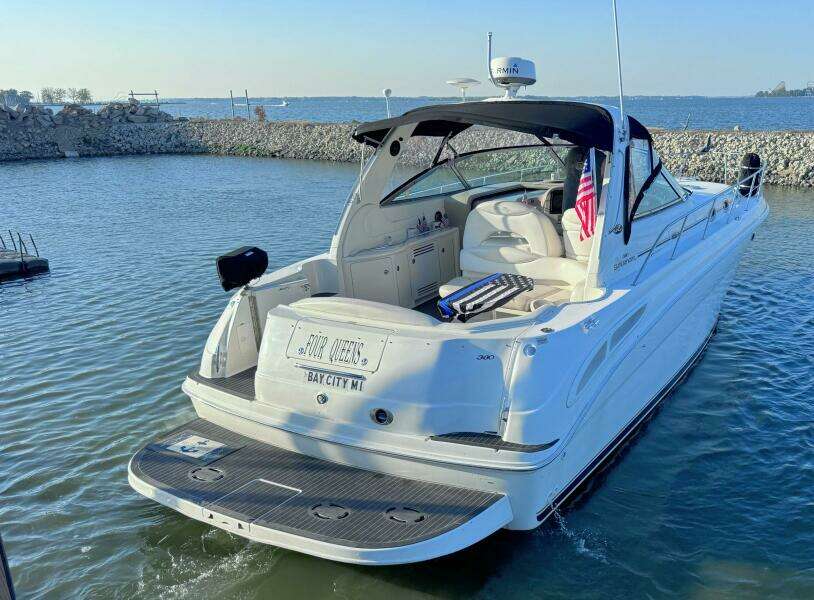 38ft Sea Ray Yacht For Sale