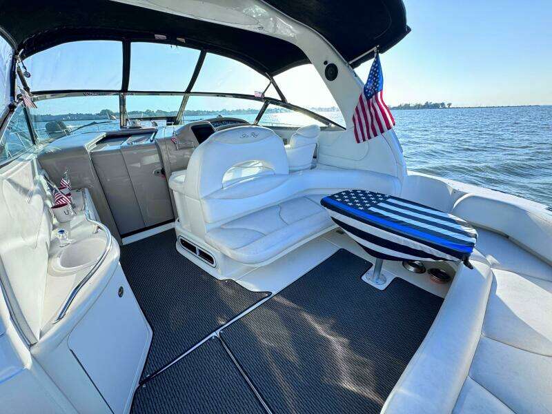 38ft Sea Ray Yacht For Sale