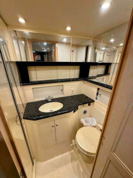 40ft Carver Yacht For Sale