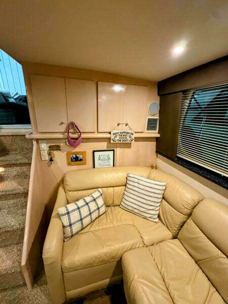 40ft Carver Yacht For Sale