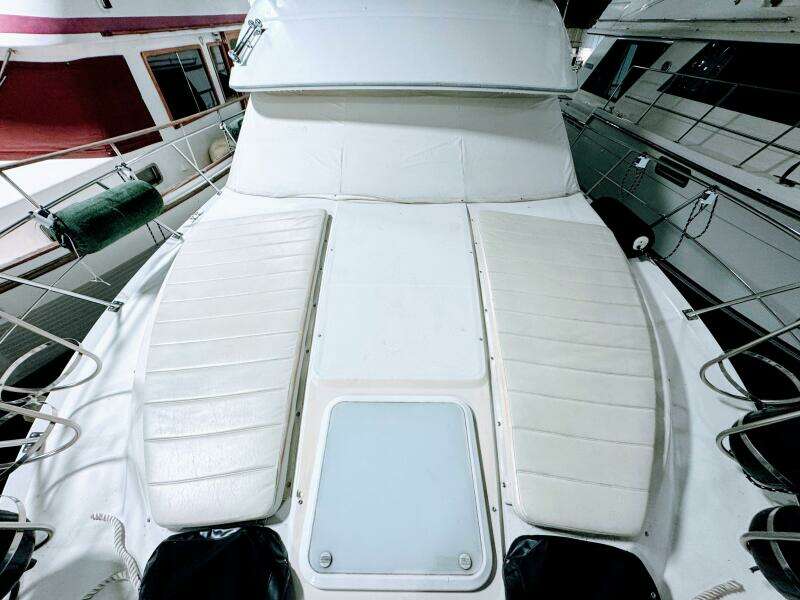 40ft Carver Yacht For Sale