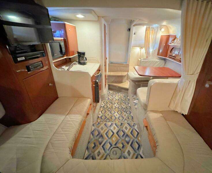 28ft Sea Ray Yacht For Sale