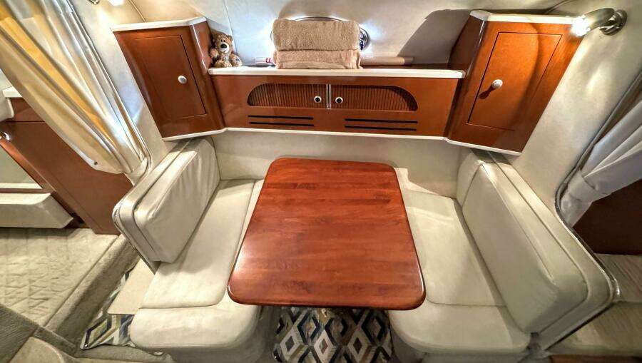 28ft Sea Ray Yacht For Sale