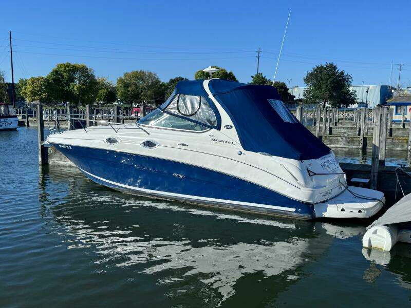 28ft Sea Ray Yacht For Sale