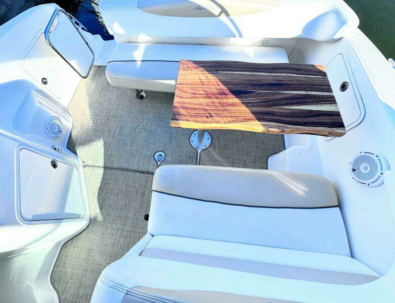 28ft Sea Ray Yacht For Sale