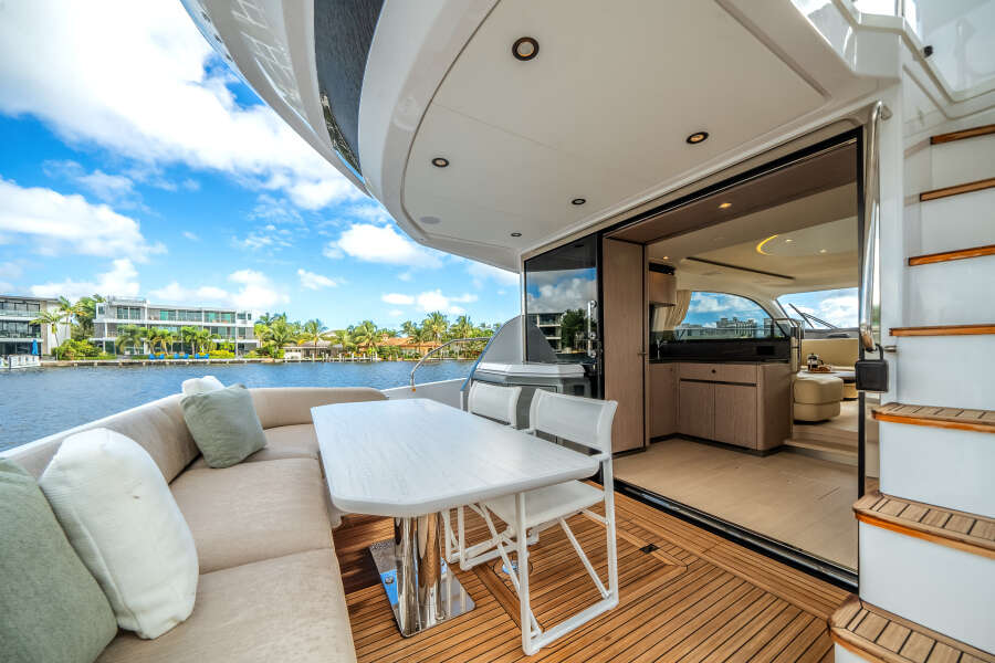 53ft Azimut Yacht For Sale