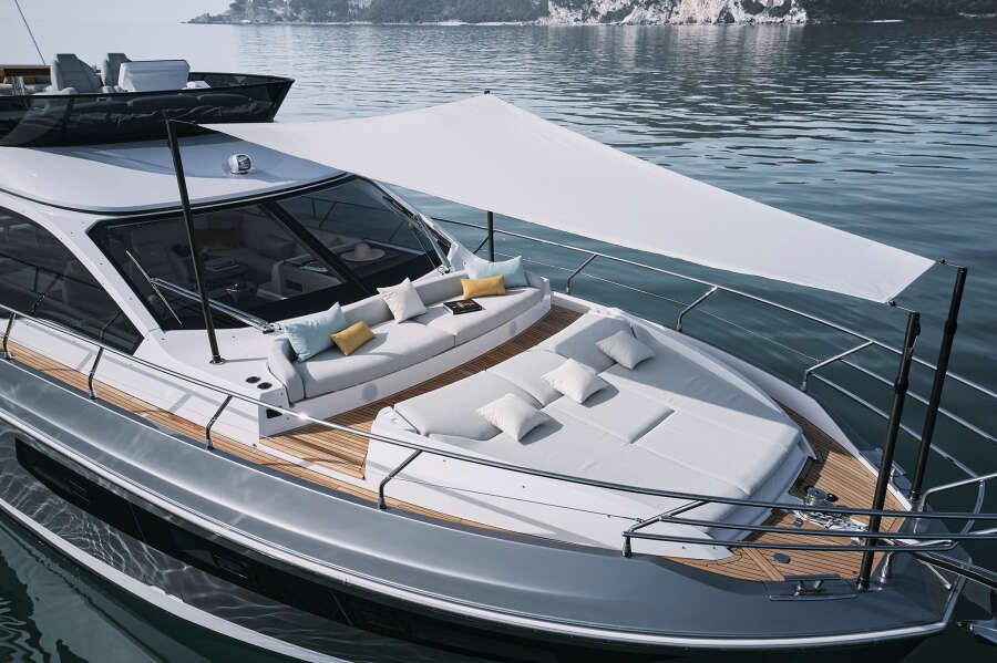 53ft Azimut Yacht For Sale