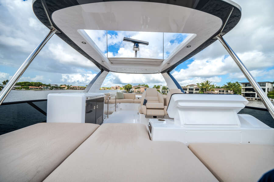 53ft Azimut Yacht For Sale