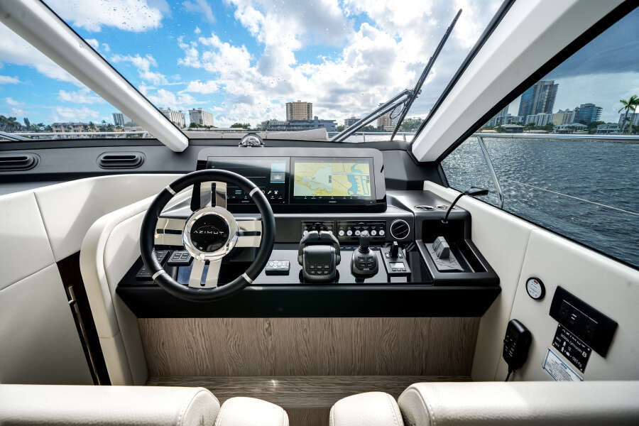 53ft Azimut Yacht For Sale