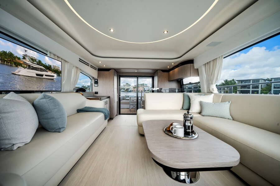 53ft Azimut Yacht For Sale