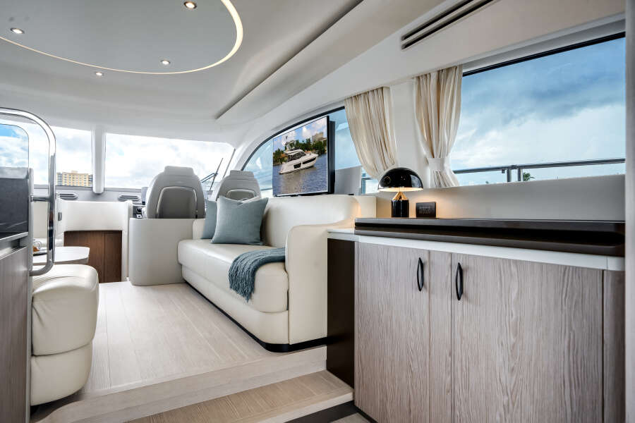 53ft Azimut Yacht For Sale