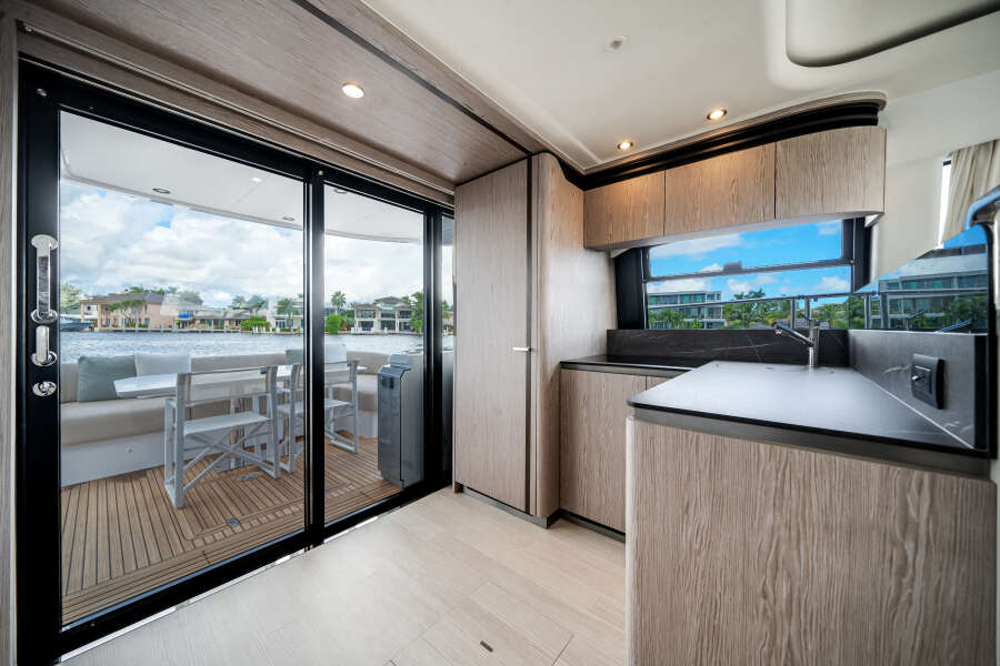 53ft Azimut Yacht For Sale