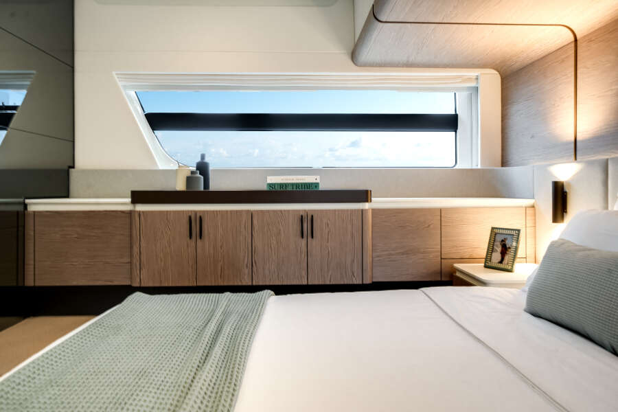 53ft Azimut Yacht For Sale
