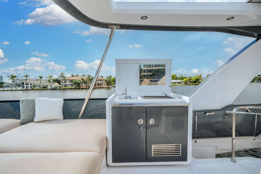 53ft Azimut Yacht For Sale