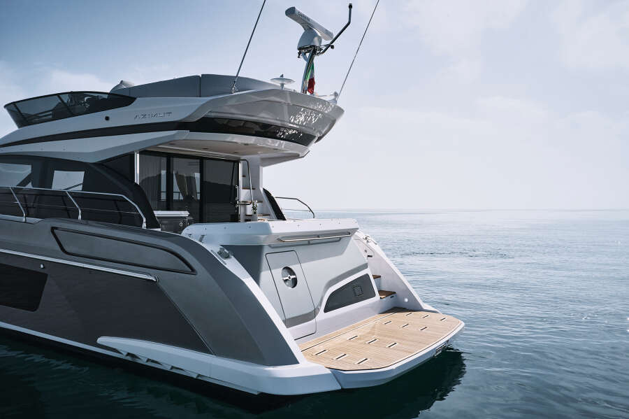 53ft Azimut Yacht For Sale