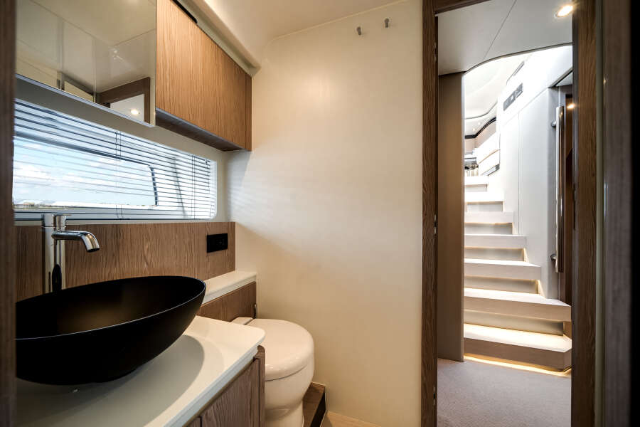 53ft Azimut Yacht For Sale
