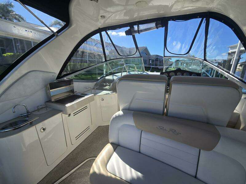 Gib N Tone 35ft Sea Ray Yacht For Sale