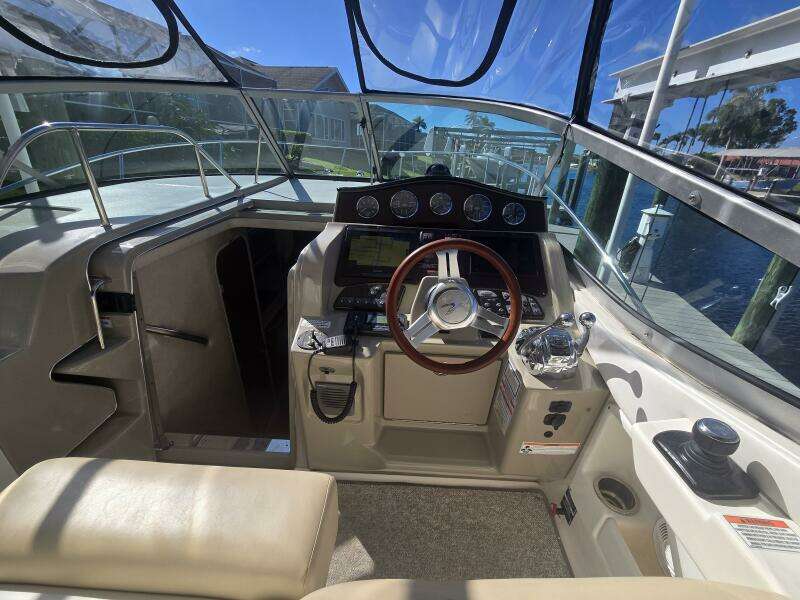 Gib N Tone 35ft Sea Ray Yacht For Sale