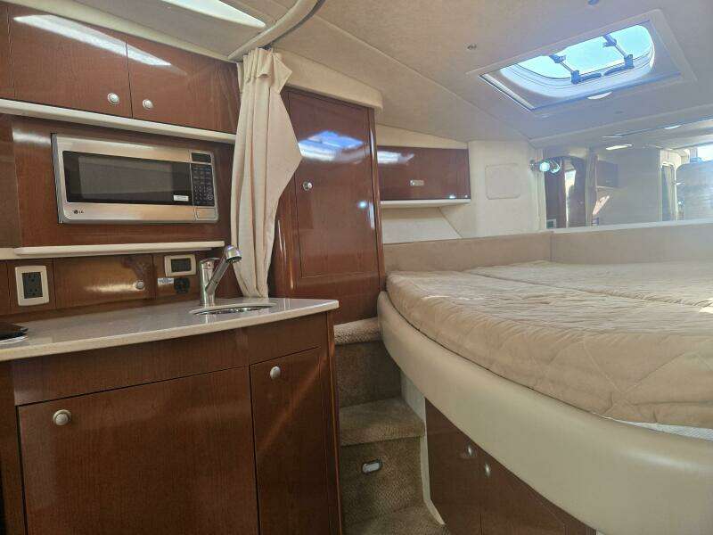 Gib N Tone 35ft Sea Ray Yacht For Sale