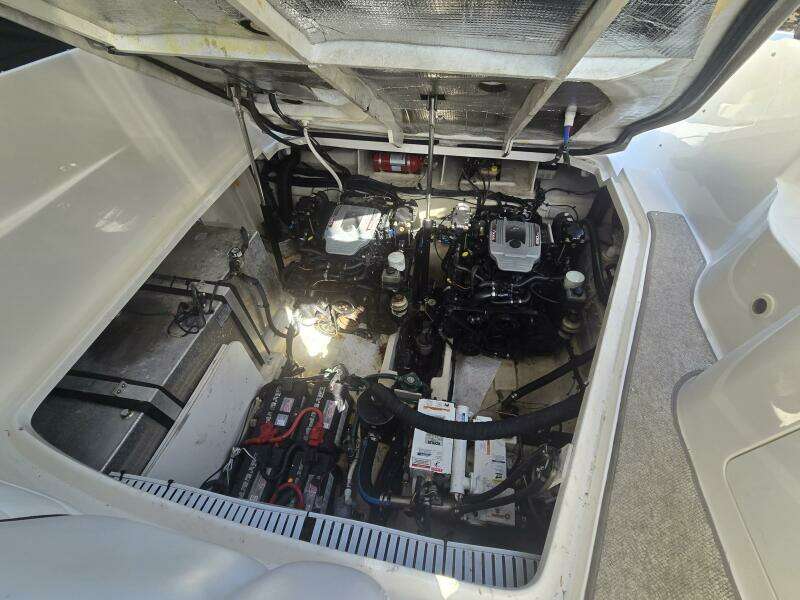 Gib N Tone 35ft Sea Ray Yacht For Sale