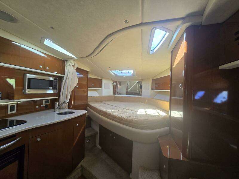Gib N Tone 35ft Sea Ray Yacht For Sale