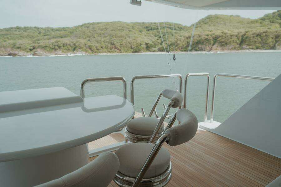 Aussie Rules 87ft Oceanfast Yacht For Sale
