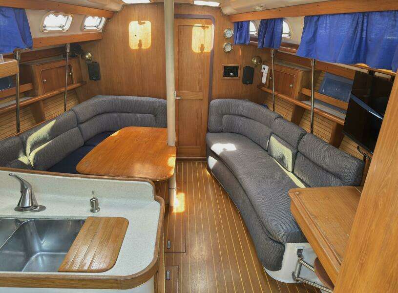 Wannabe 38ft Catalina Yacht For Sale