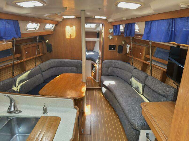 Wannabe 38ft Catalina Yacht For Sale